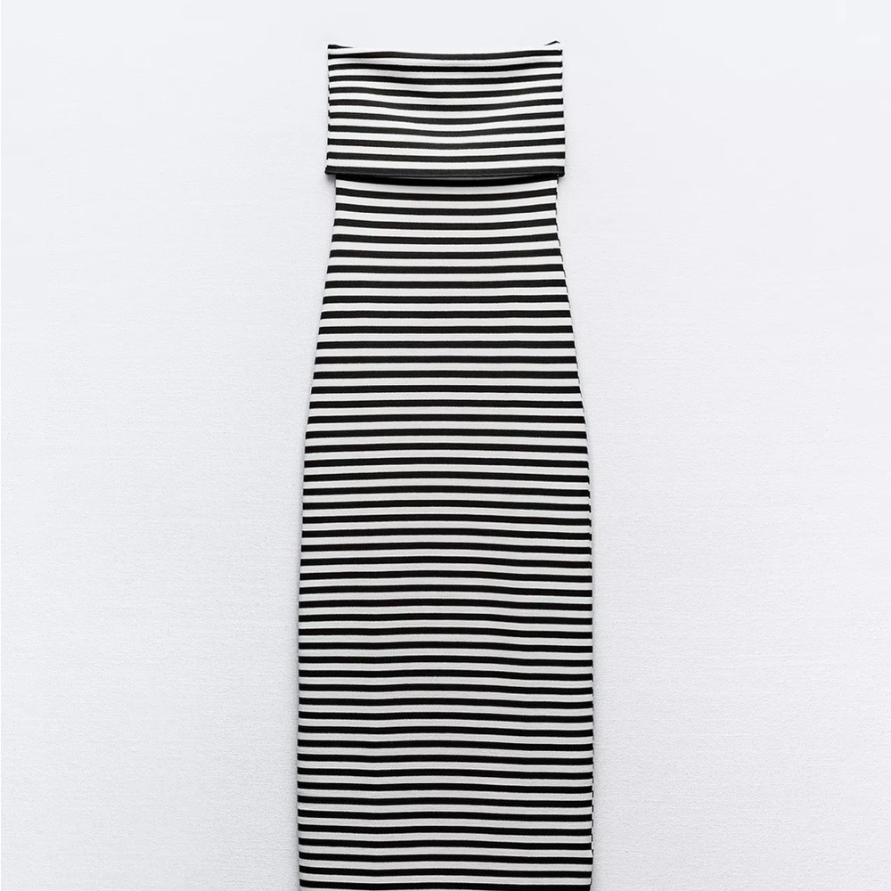 NWOT- never worn Zara Strapless Black and White Dress
